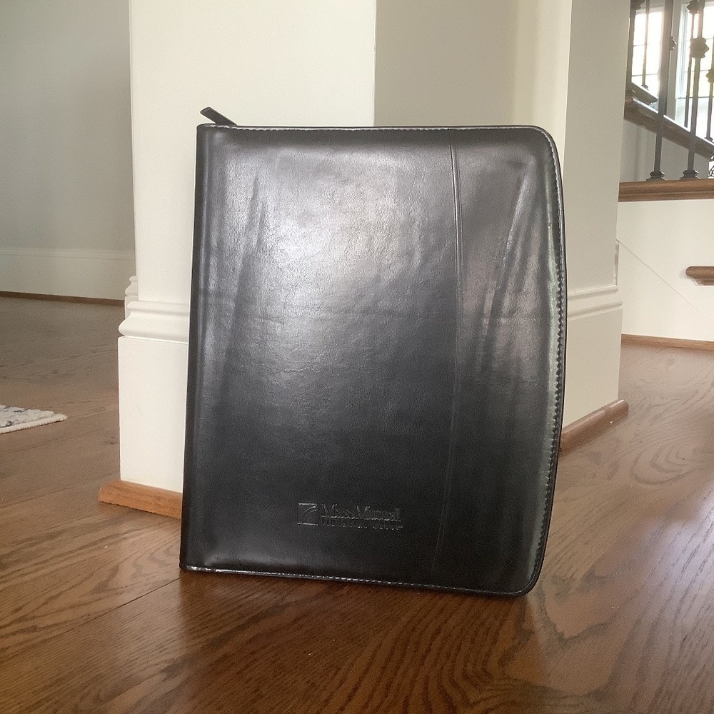 LEED'S MassMutual Branded Black Notebook Folder‎ Portfolio